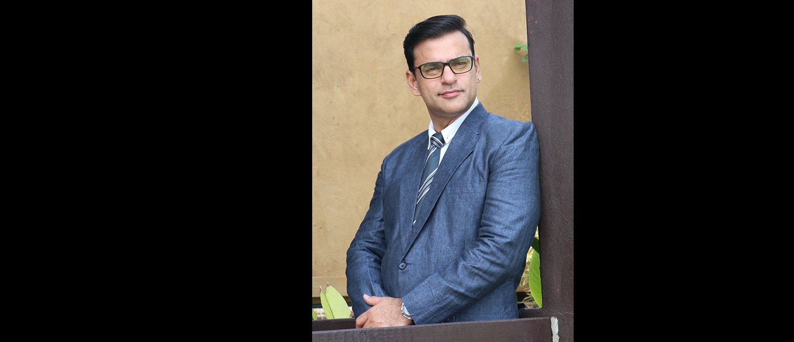 expedition slider image